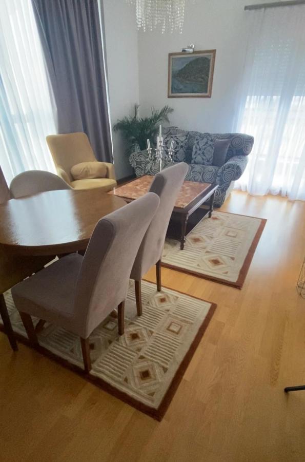 Hotel Ideall Podgorica Kültér fotó