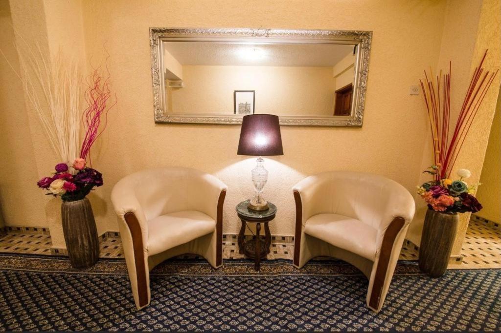 Hotel Ideall Podgorica Kültér fotó