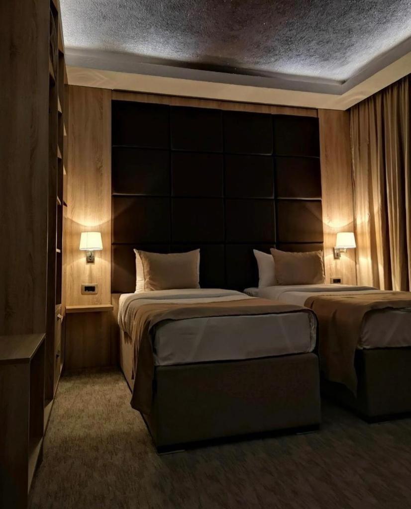 Hotel Ideall Podgorica Kültér fotó