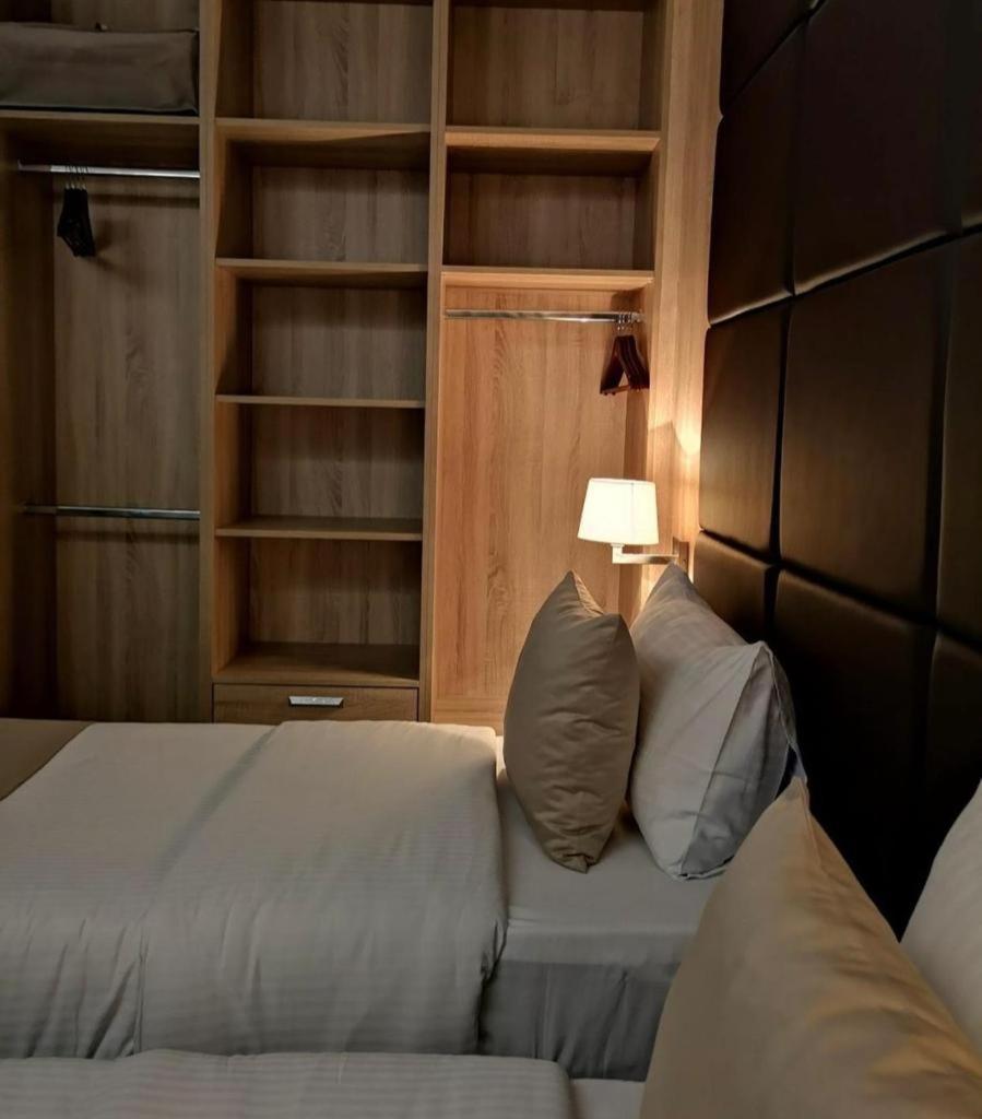 Hotel Ideall Podgorica Kültér fotó
