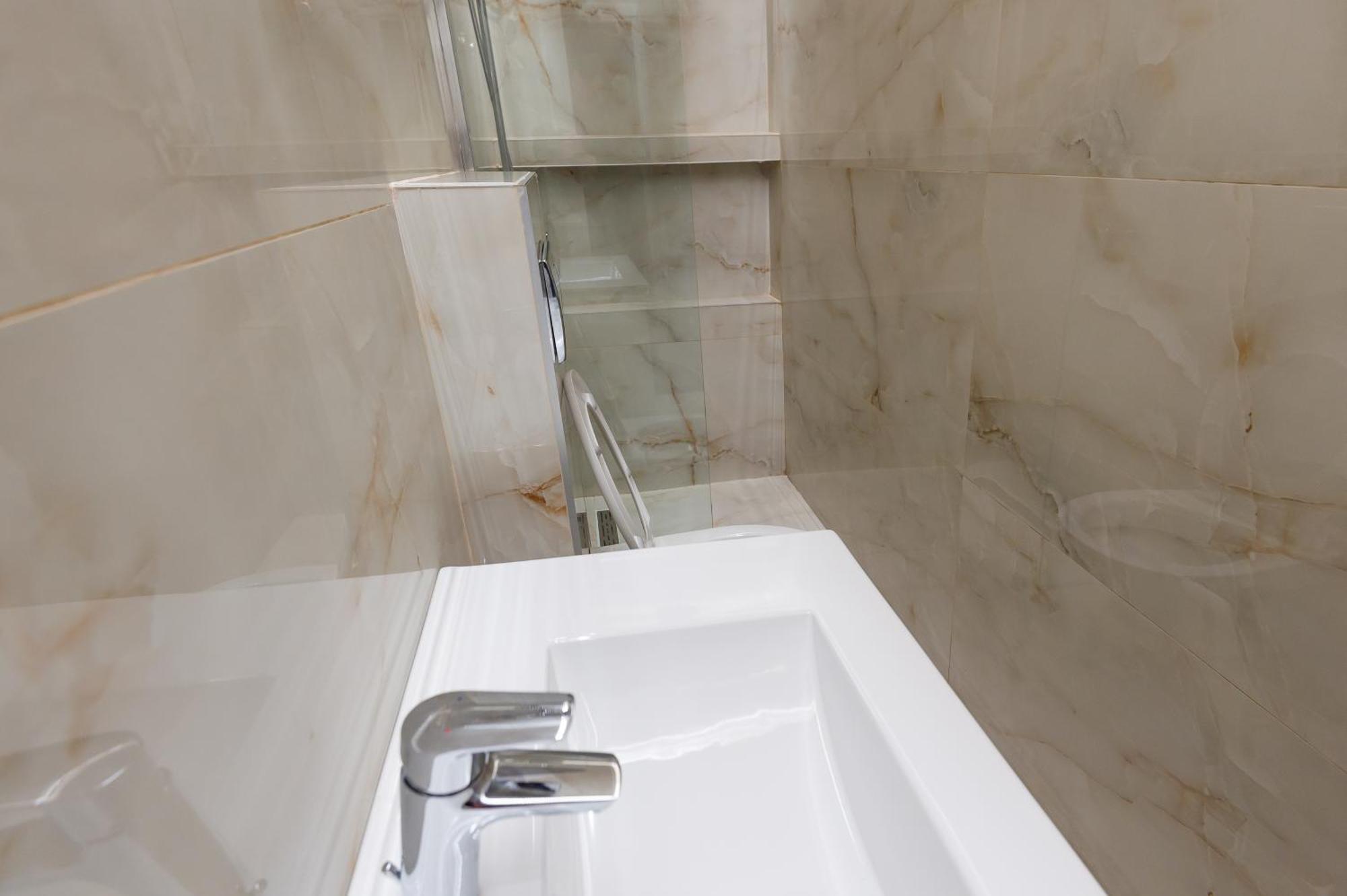 Hotel Ideall Podgorica Kültér fotó