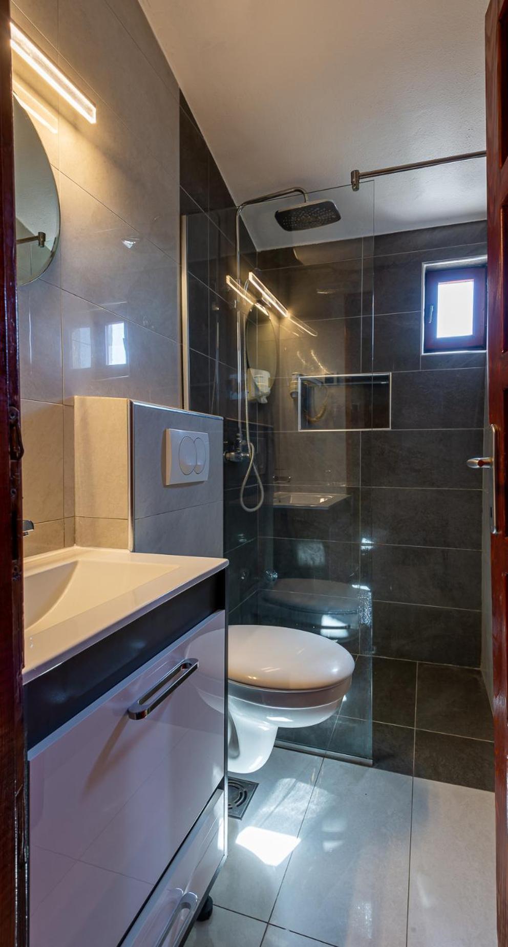 Hotel Ideall Podgorica Kültér fotó