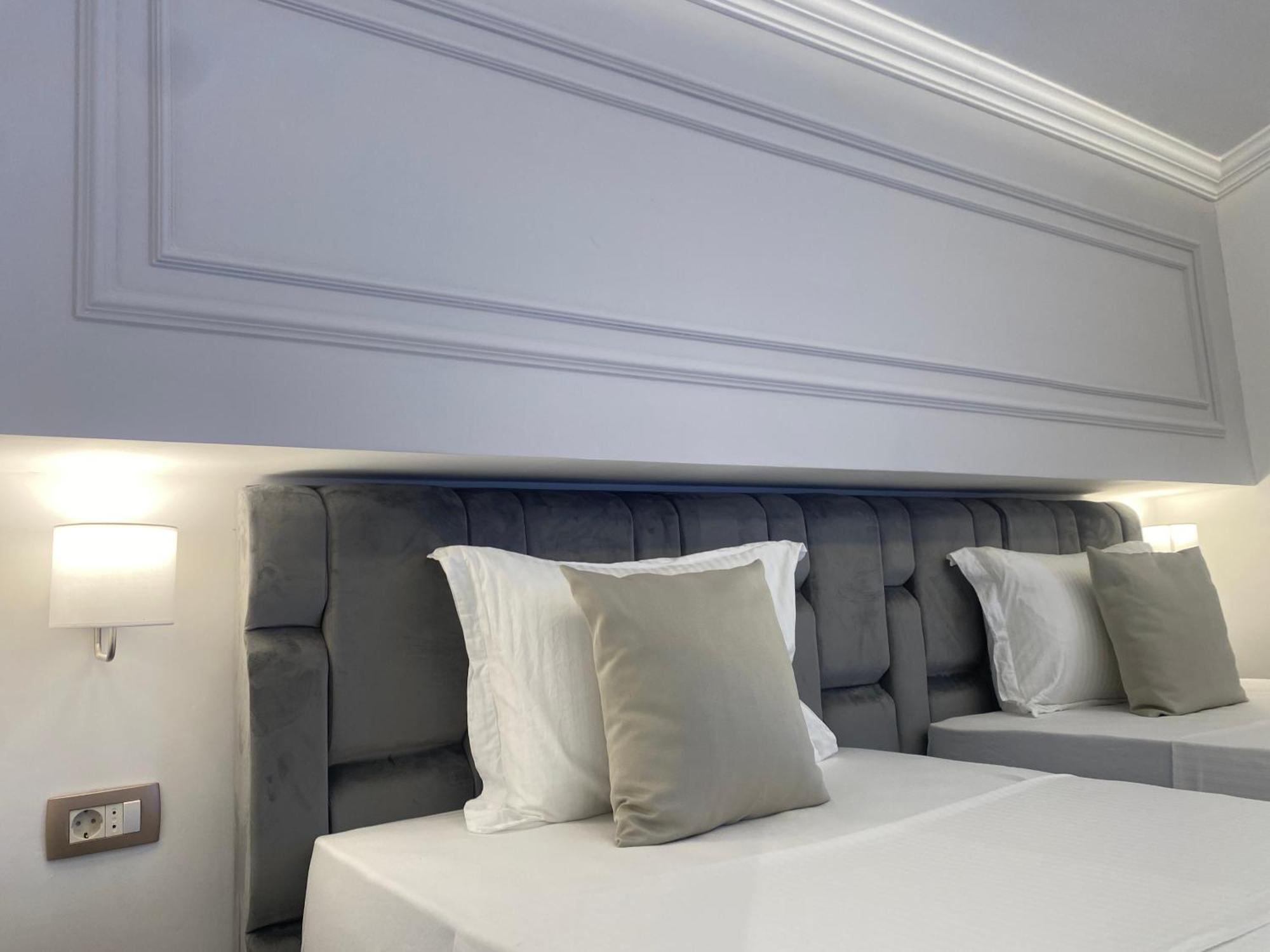 Hotel Ideall Podgorica Kültér fotó