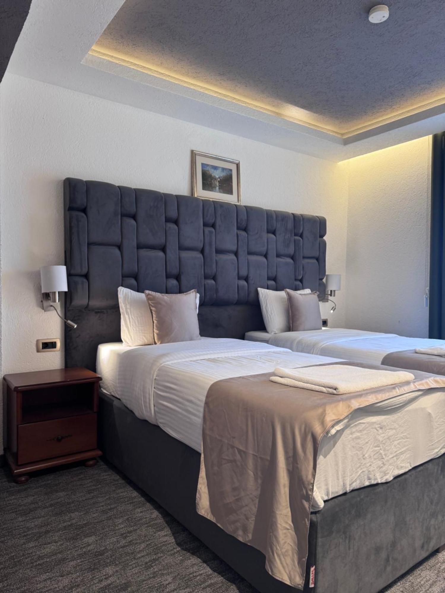 Hotel Ideall Podgorica Kültér fotó