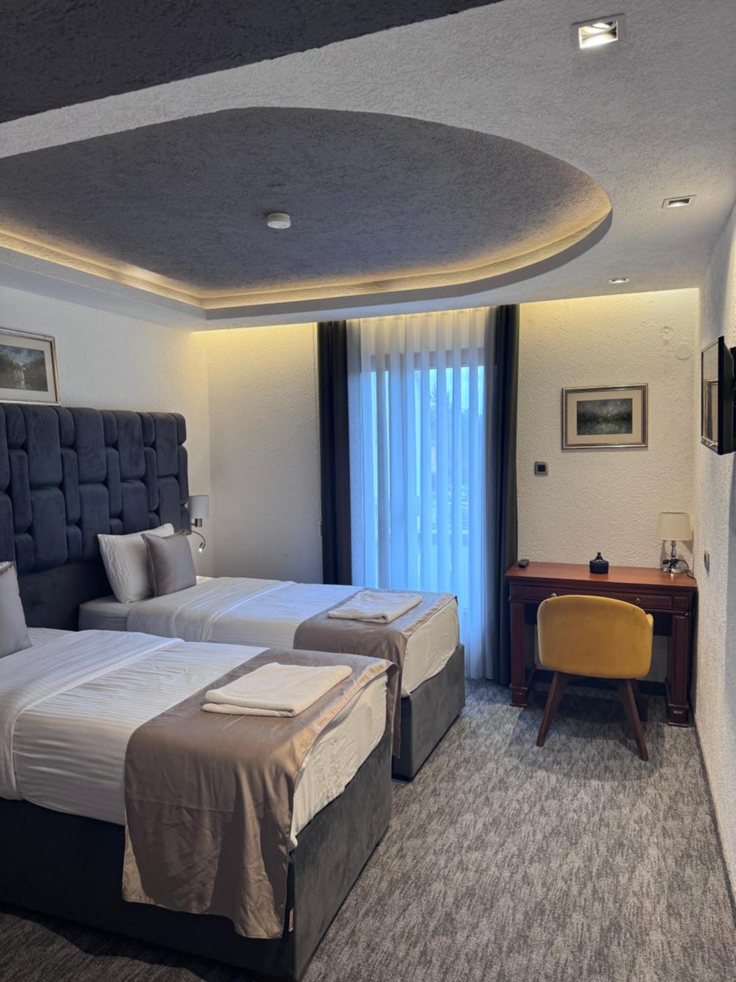 Hotel Ideall Podgorica Kültér fotó